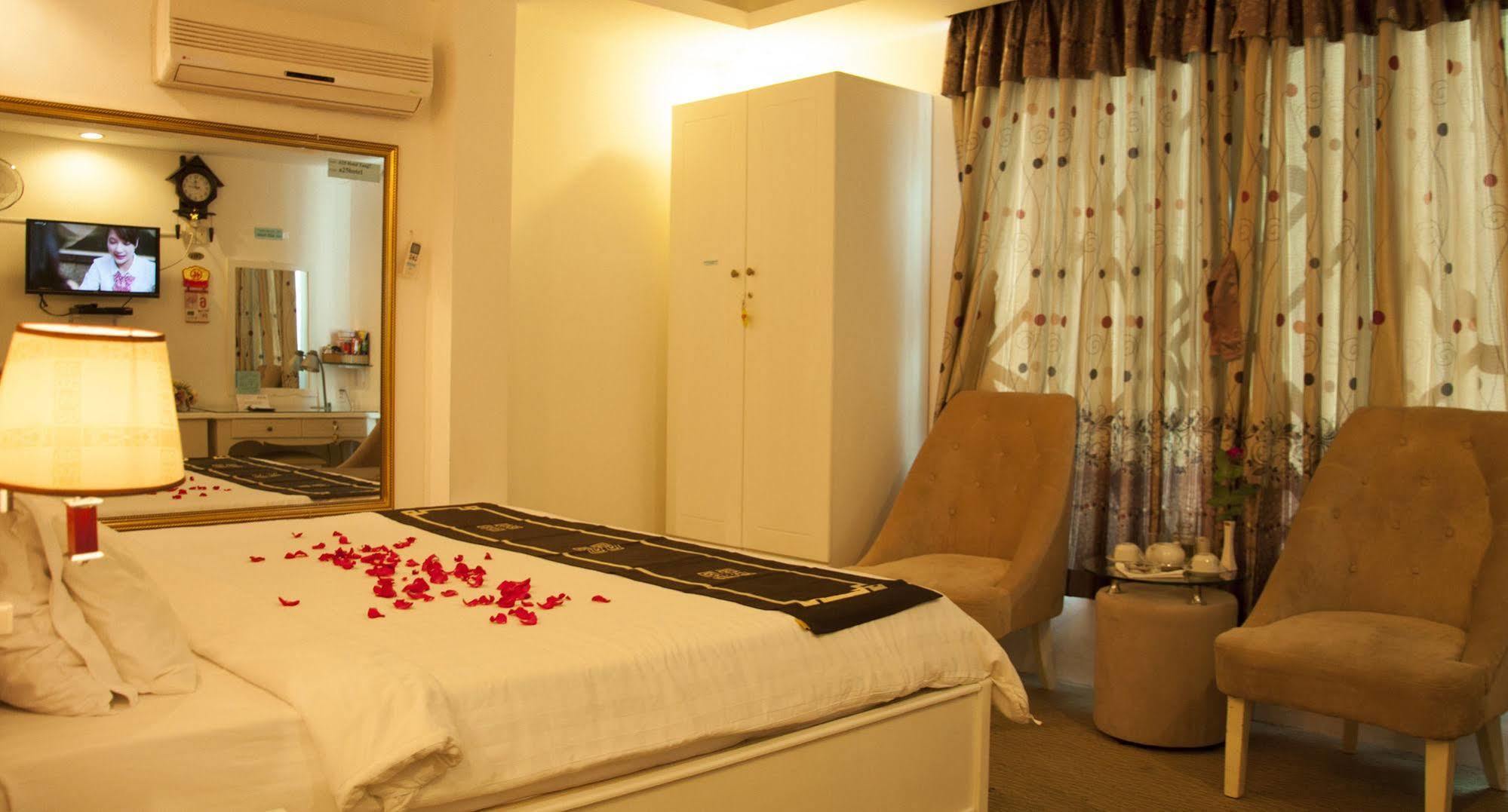 A25 Hotel - 274 De Tham Ho Chi Minh City Bagian luar foto